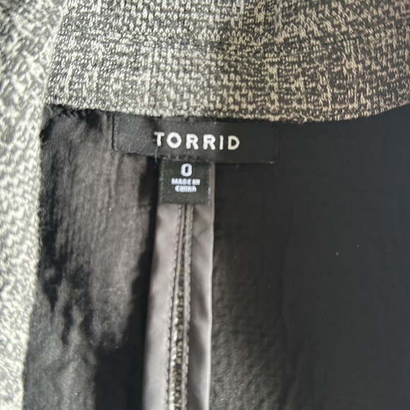 Torrid - Picture 3 of 5